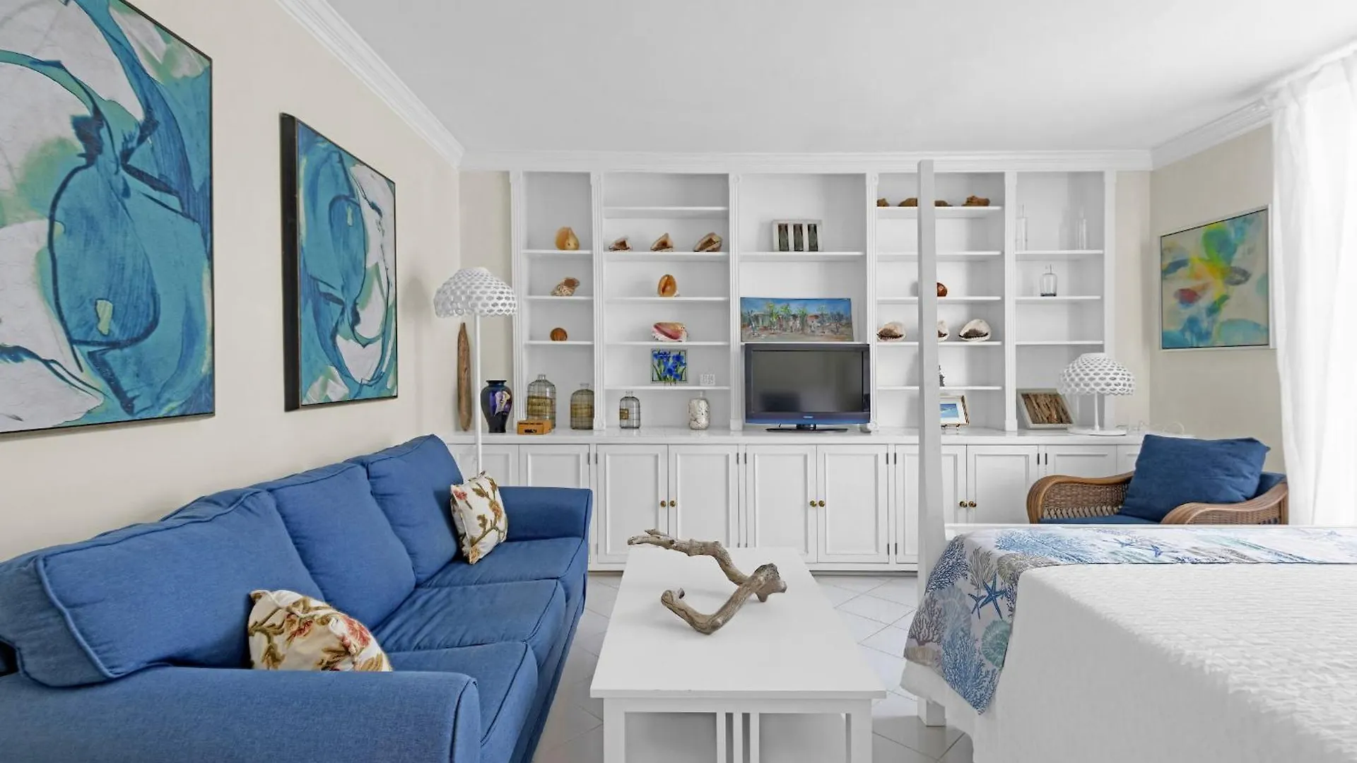 Wave Song - Stunning Apartment On Beach With Pool ناسو