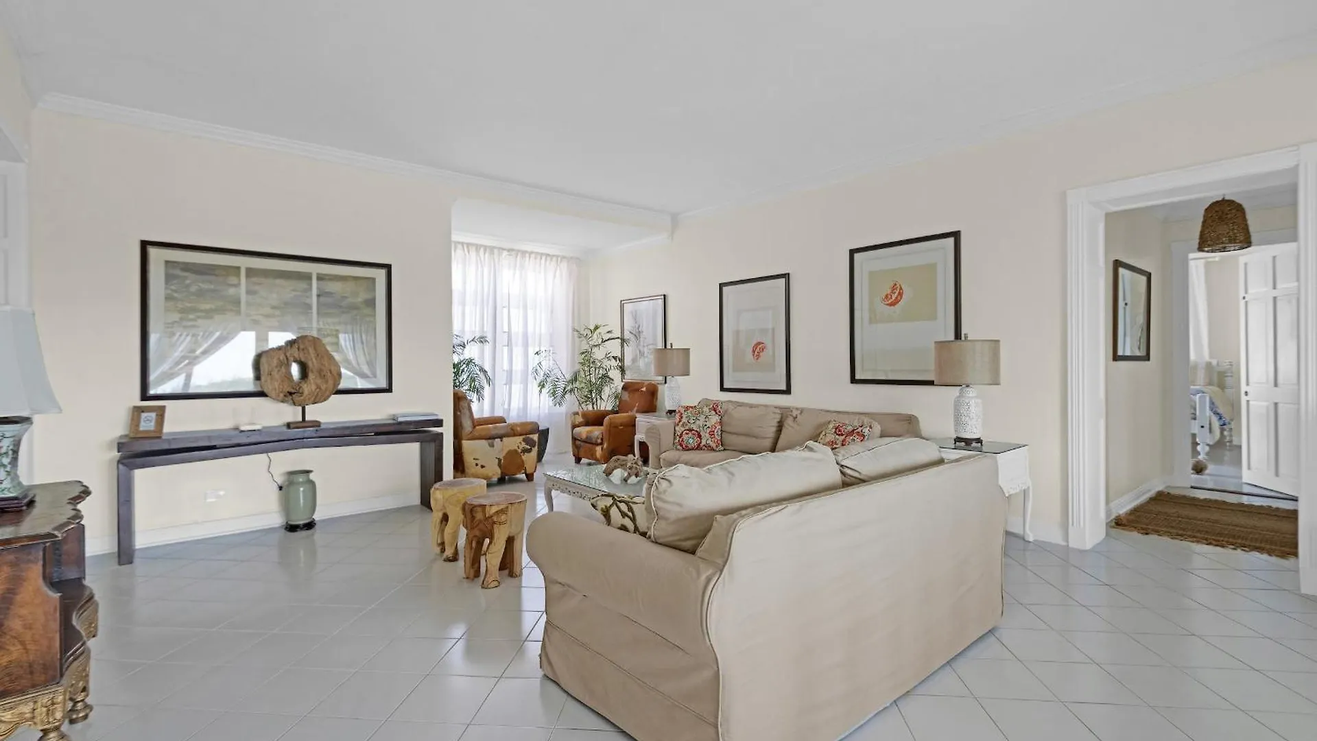 Wave Song - Stunning Apartment On Beach With Pool ناسو 0*,  البهاما