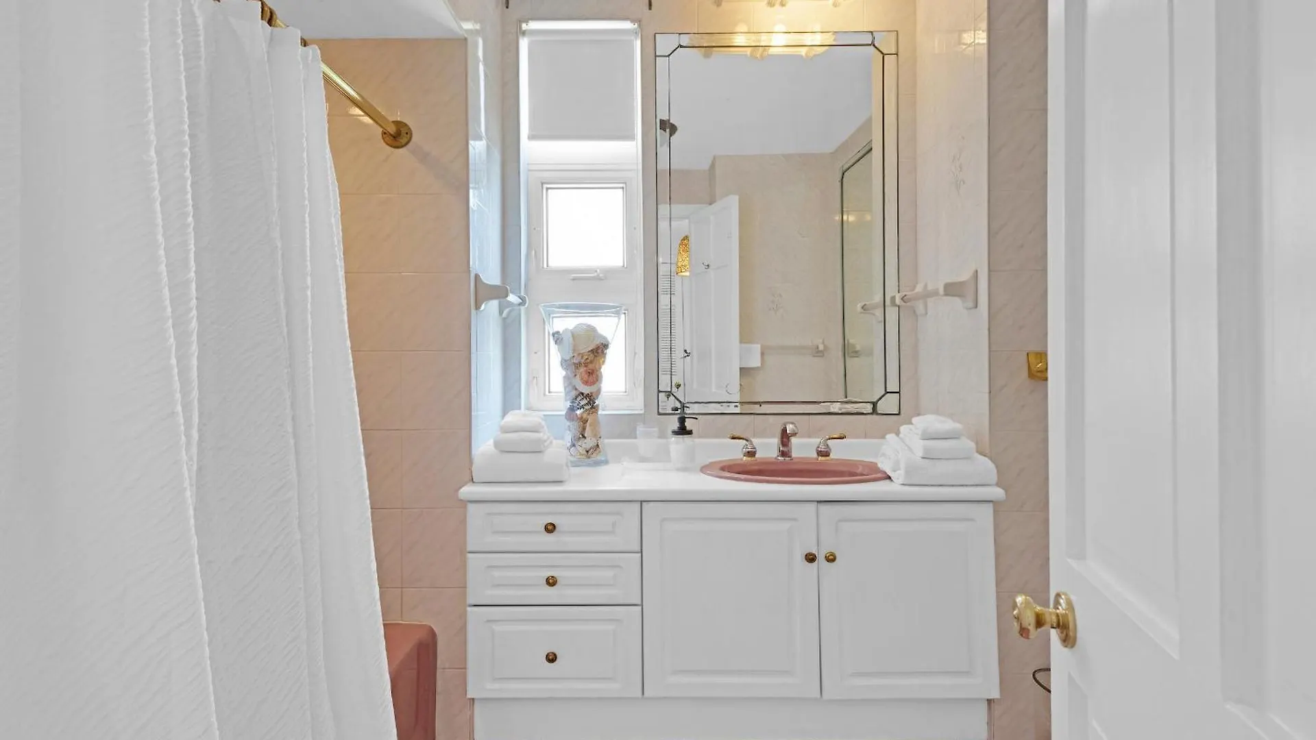 Wave Song - Stunning Apartment On Beach With Pool Nassau