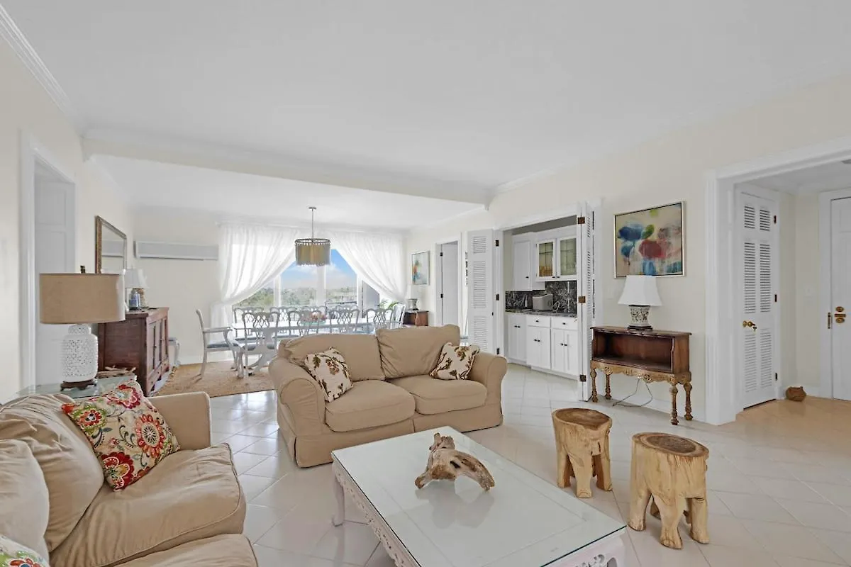 Wave Song - Stunning Apartment On Beach With Pool Nassau